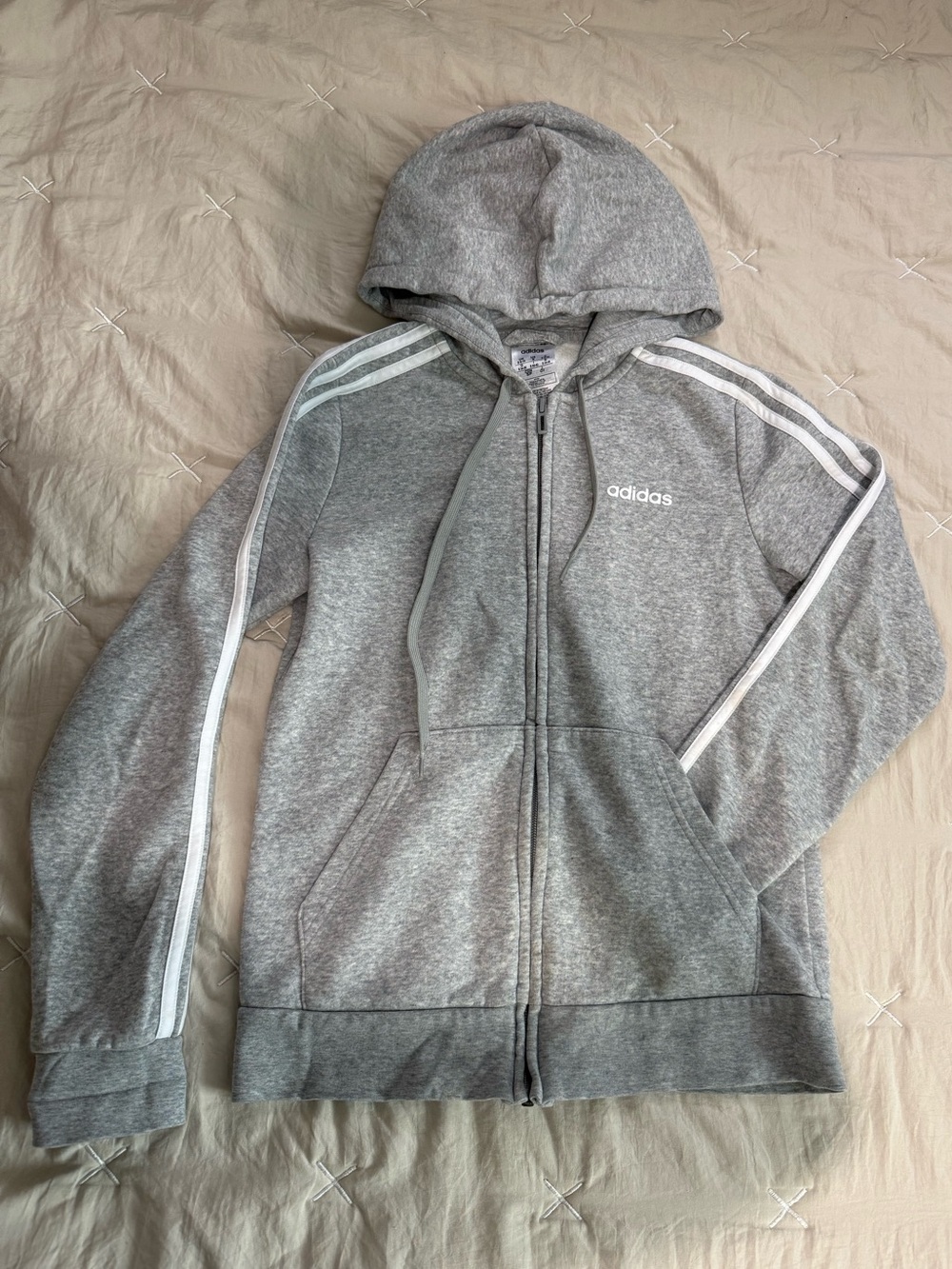 Men Sweater Subcategory Identification - Picture 1 of 5